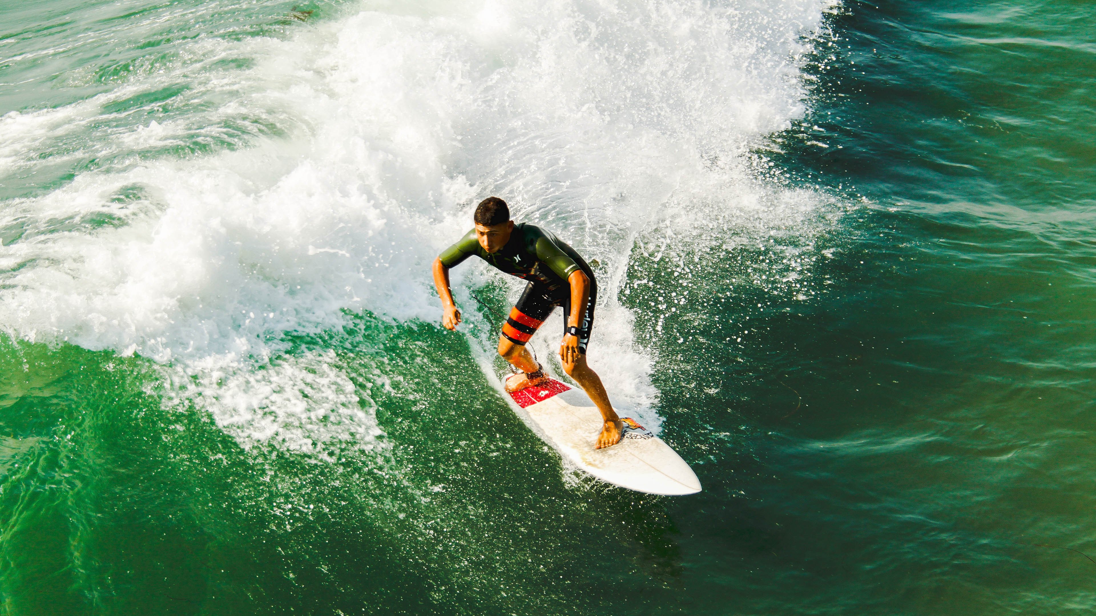 摩纳哥取得一场胜利，继续他们在法国联赛中的追赶，摩纳哥是法甲豪门吗
